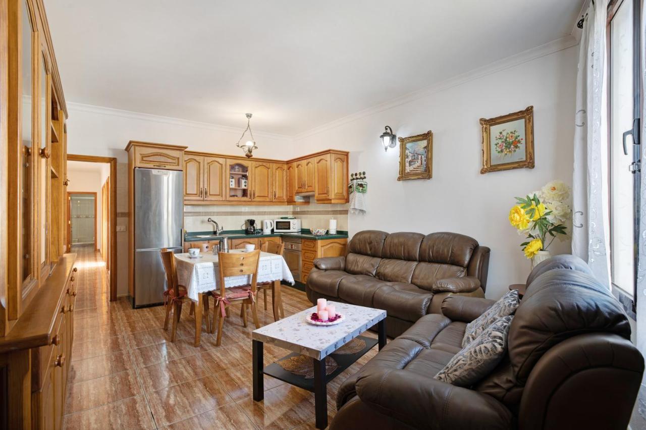 Casa Nina Apartment Uga ภายนอก รูปภาพ